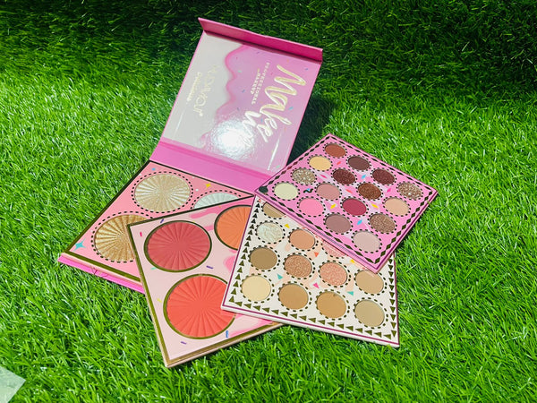 Hudamoji 4 flip standard size full makeup kit